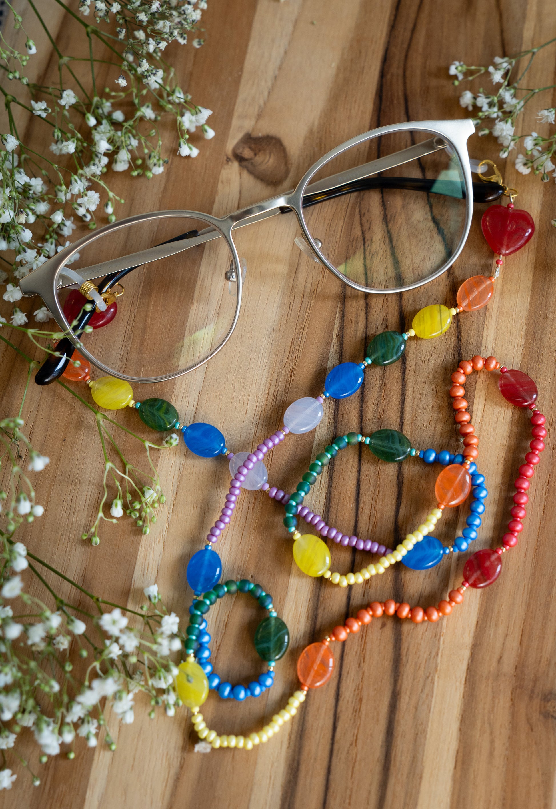 Eyewear Chain with Heart-shaped Beads